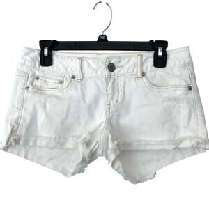 American Eagle White Distressed Denim Cut Off Shorts low rise classic summer 4